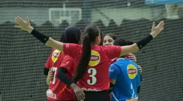 بطولة أفريقيا للكرة الطائرة سيدات| الأهلي يصعد إلى ربع النهائي بالفوز على كمبالا الأوغندي